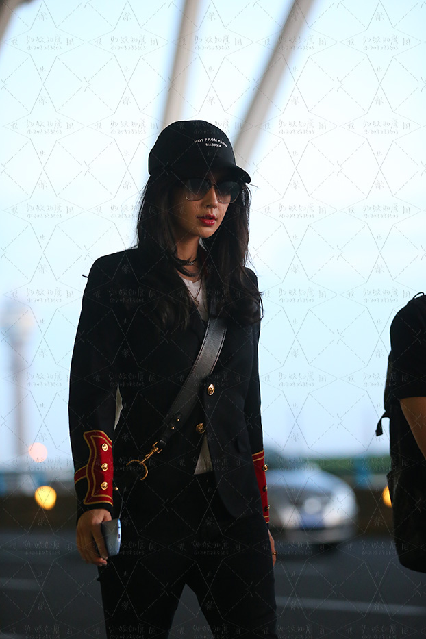 【普通】杨颖机场紧身牛仔裤187p