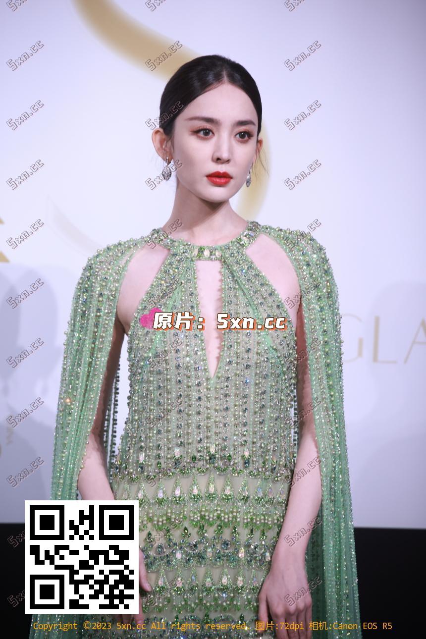 古力娜扎glass红毯一身青色~爱了爱了